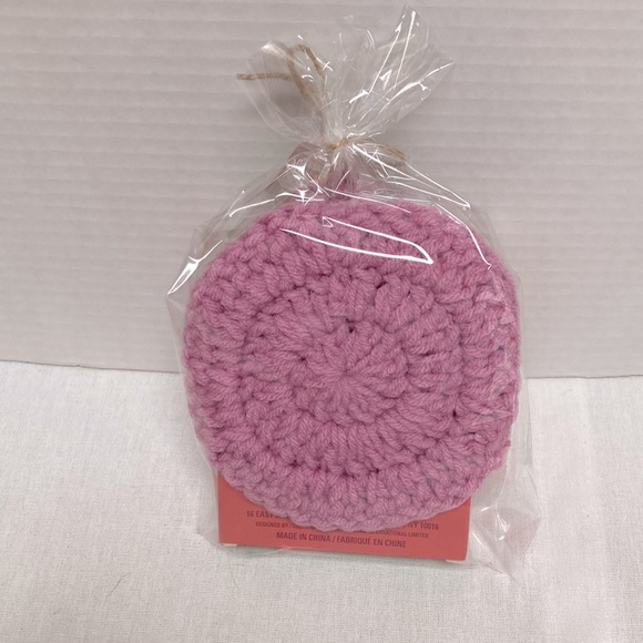 CHERRY BLOSSOM Soap with Crochet Scrubbie Washcloth Gift Set 5 inch Round - Picture 8 of 9